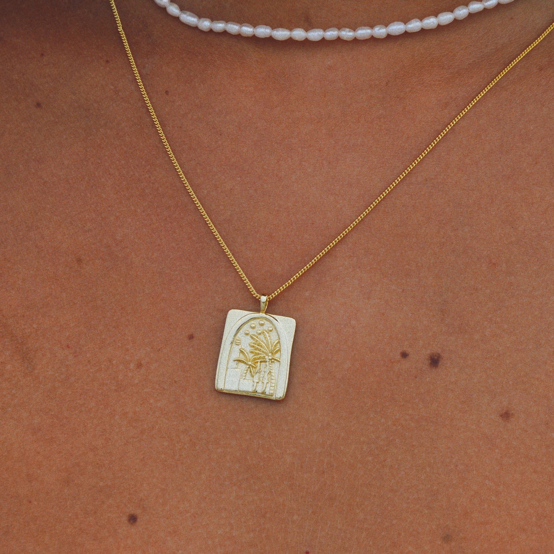 rectangle necklace gold