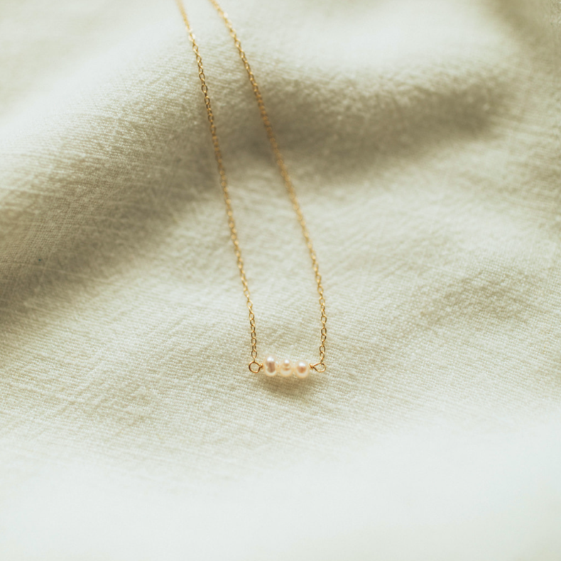 Minimalist Pearl Necklace Womens Jewelry